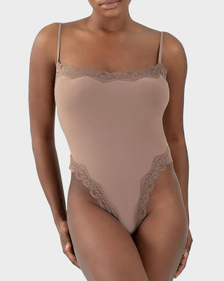 Kantafgewerkte Sculpting String Bodysuit